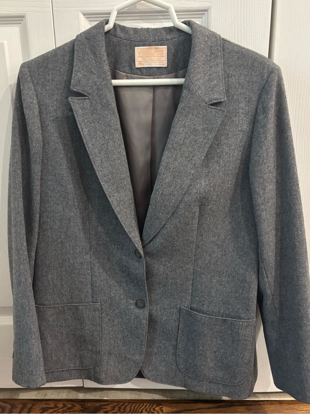 Women’s Pendleton wool blazer